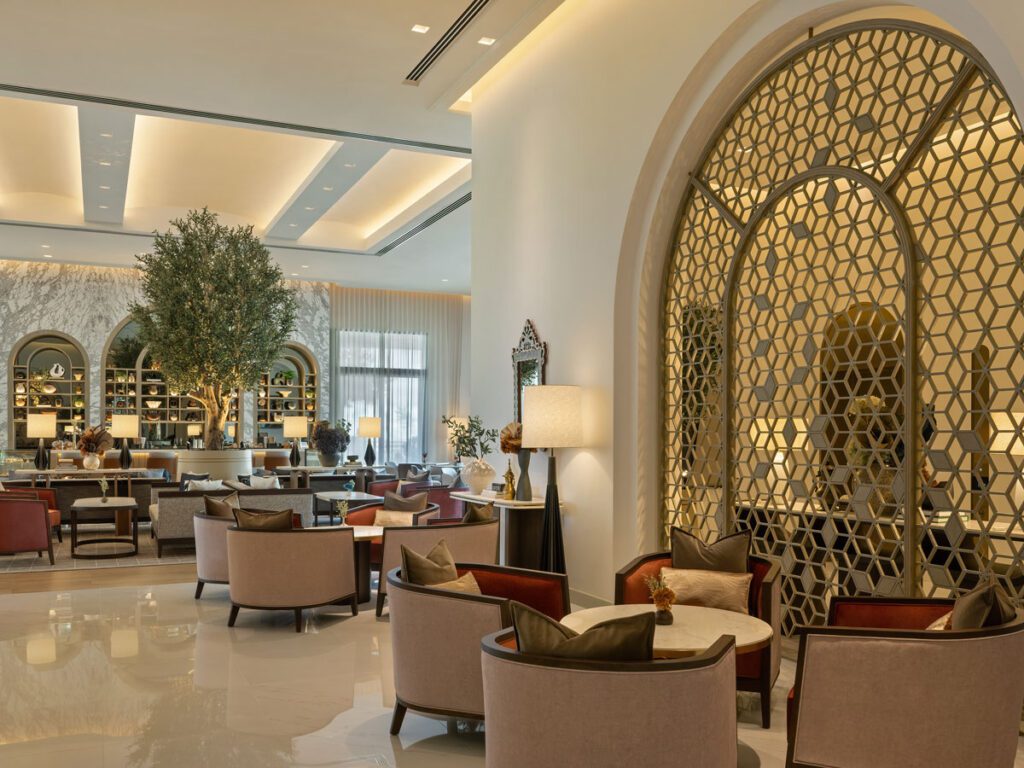 مطعم إيوان دبي